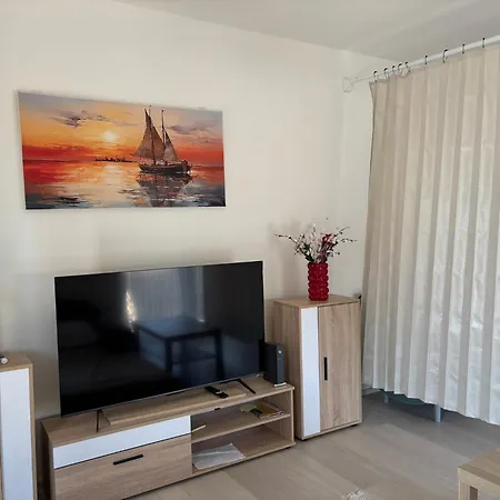 Lägenhet Sunrise Harbor Iii Modern Smart 3-br With Balcony Prag