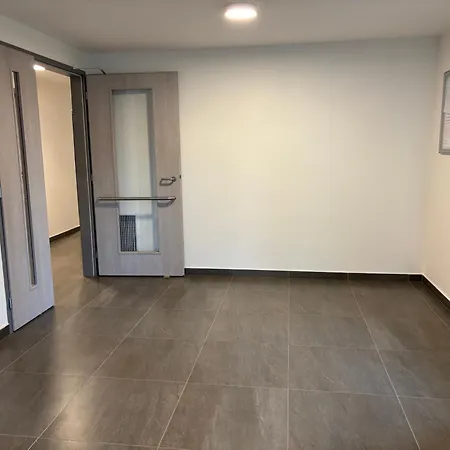 Sunrise Harbor Iii Modern Smart 3-br With Balcony Prag